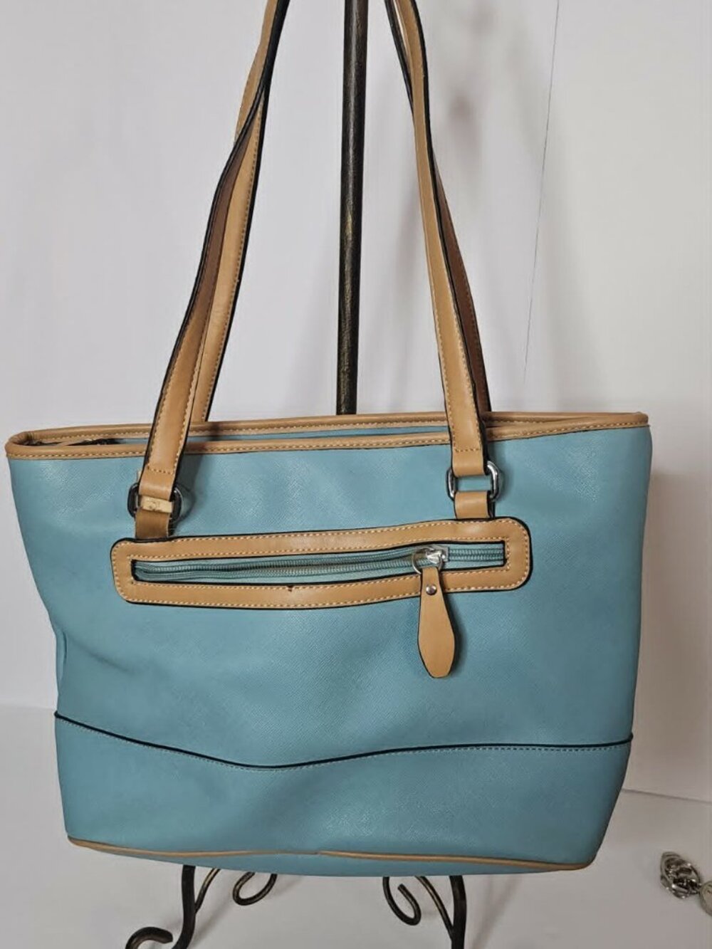 Giani Bernini faux Saffiano Tote Light Blue/Beige Trim (Flawed Interior) - Picture 3 of 10